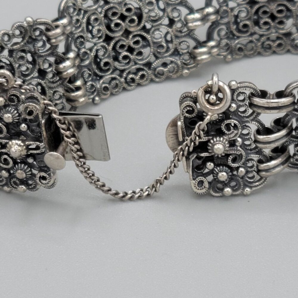 Vintage Danecraft Sterling Silver Filigree Mini Cameos Bracelet Earrings Set - Picture 10 of 13